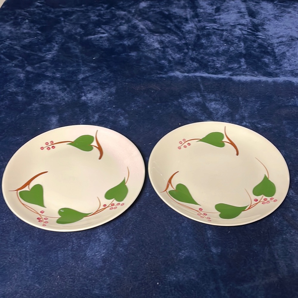 VTG Hand Painted Leaf Plates